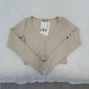 Zara, NWT, Size Small, light tan, neutral, v-neck long sleeved, cardigan top